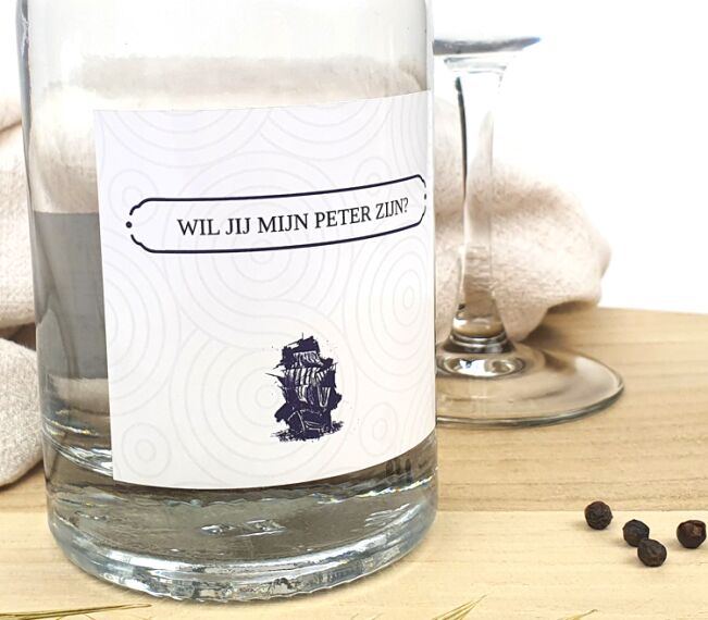 Gepersonaliseerde gin transparante fles - Marine - Kerstcadeau - Sfeerbeeld 2