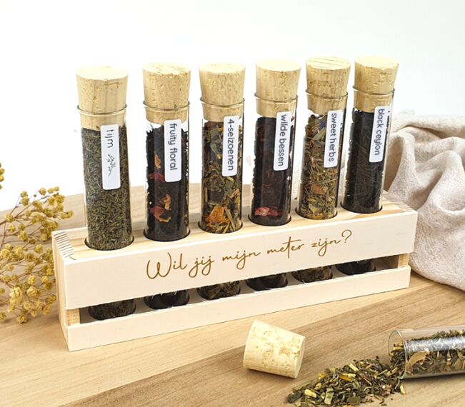 Theesetje - Getuigen vragen - Sfeerbeeld 1