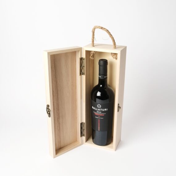 Gepersonaliseerde houten wijnkist - Fine Like Wine - Sfeerbeeld 2