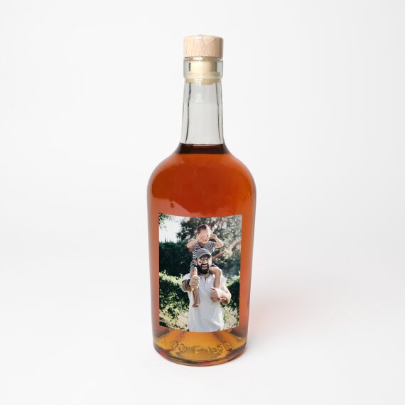 Gepersonaliseerde rum fles - Piratenfles - Met foto - Sfeerbeeld 2