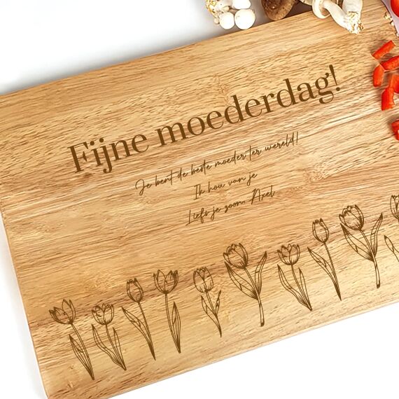 Snijplank graveren - Tulpen design - Sfeerbeeld 2